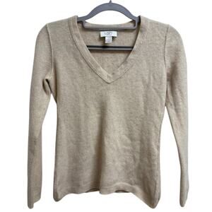Ann Taylor LOFT 100% Cashmere Sweater Womens Small Ivory V Neck Soft Knit